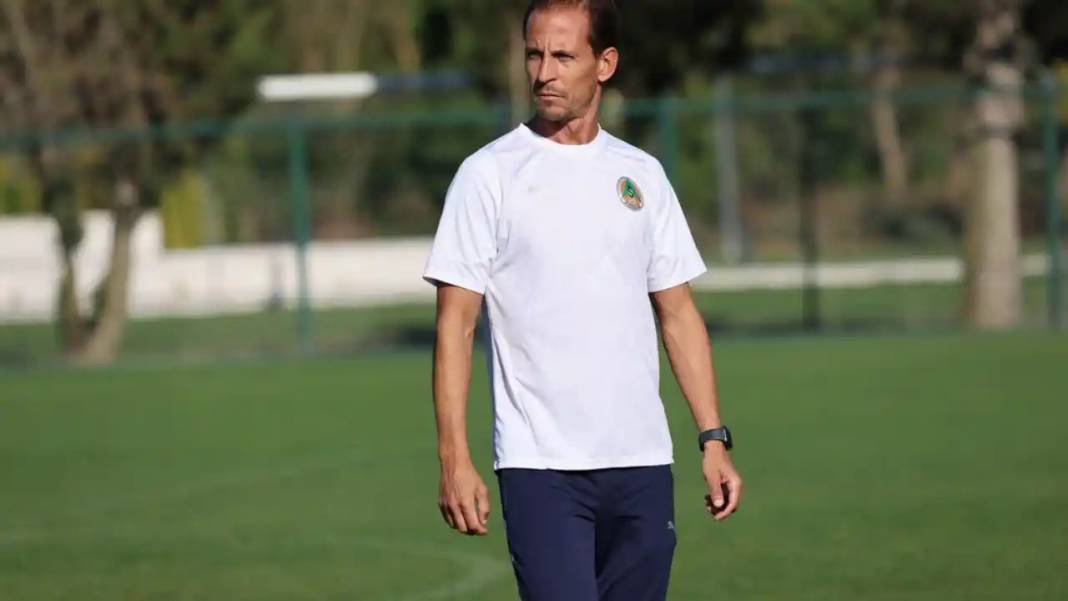 Alanyaspor’da Başakşehir Mesaisi Tamamlandı! 3